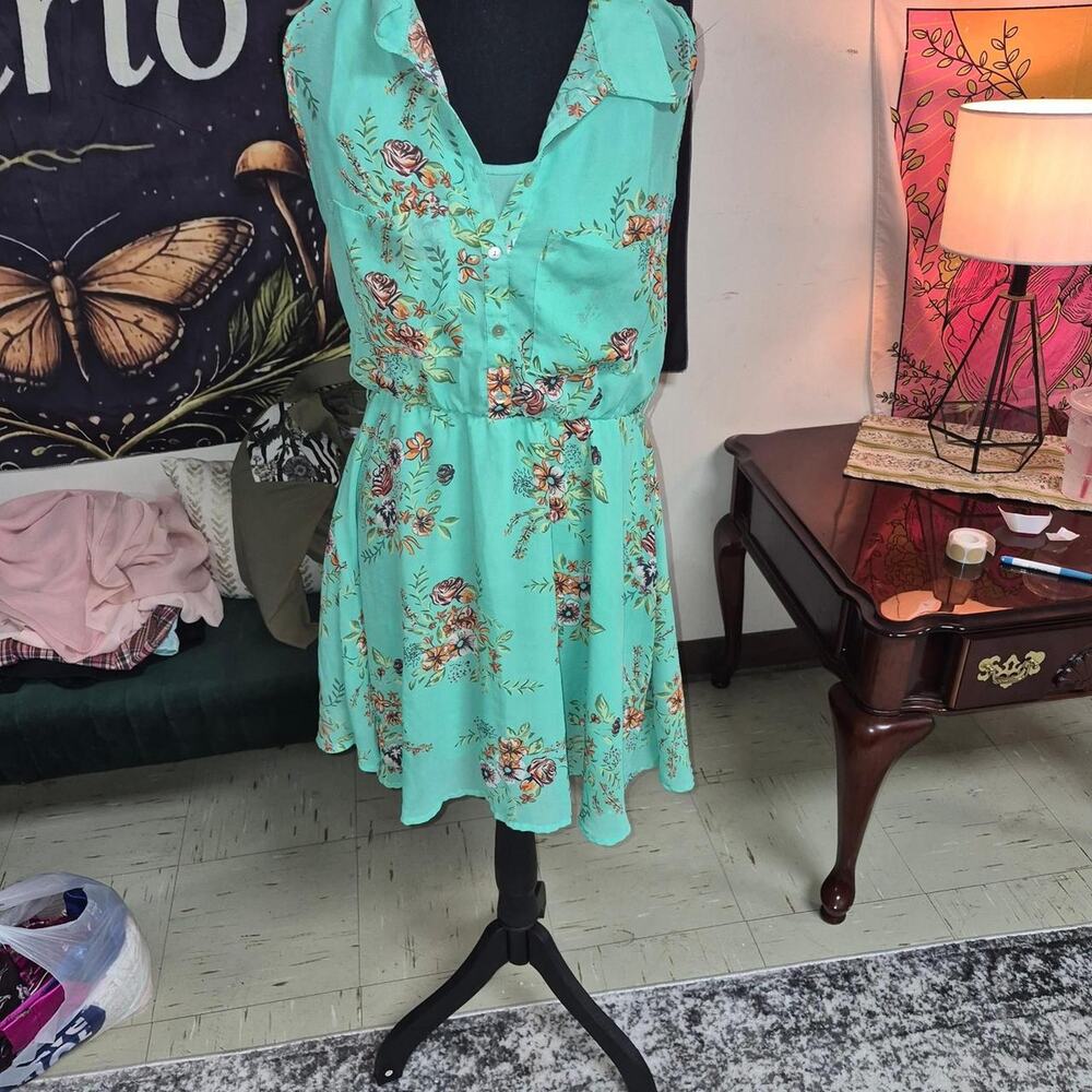 Cute vintage teal floral dress